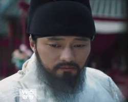 He made a bit appearance as King Jeongjo in the historical drama film 